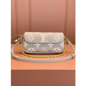 [루이비통] WOC 사첼백 WALLET ON CHAIN IVY