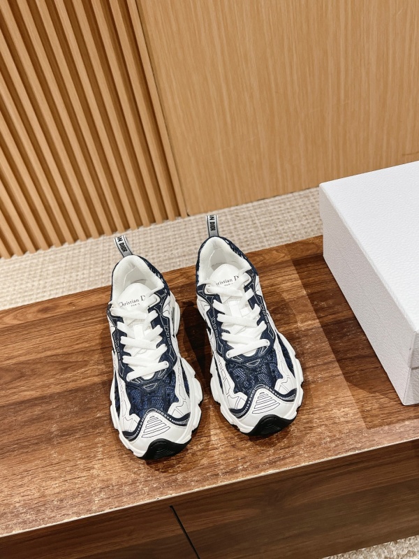 [디올] 신상 스니커즈 DIOR CHRONO SNEAKERS  