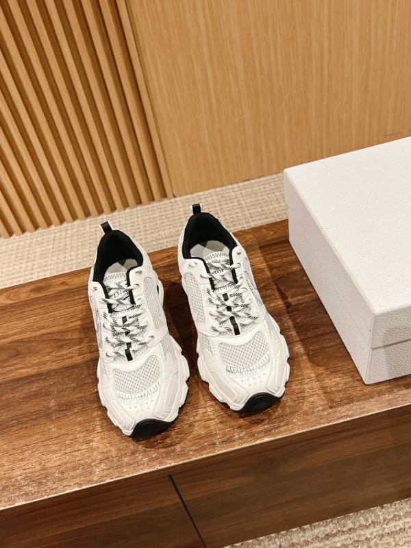 [디올] 신상 스니커즈 DIOR CHRONO SNEAKERS    