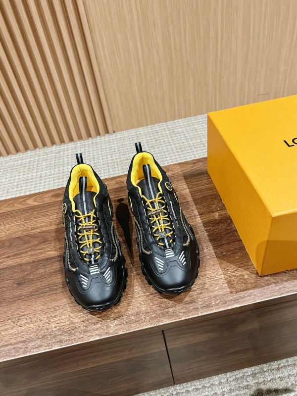 [루이비통] 신상 스니커즈 LV RUSH SNEAKERS