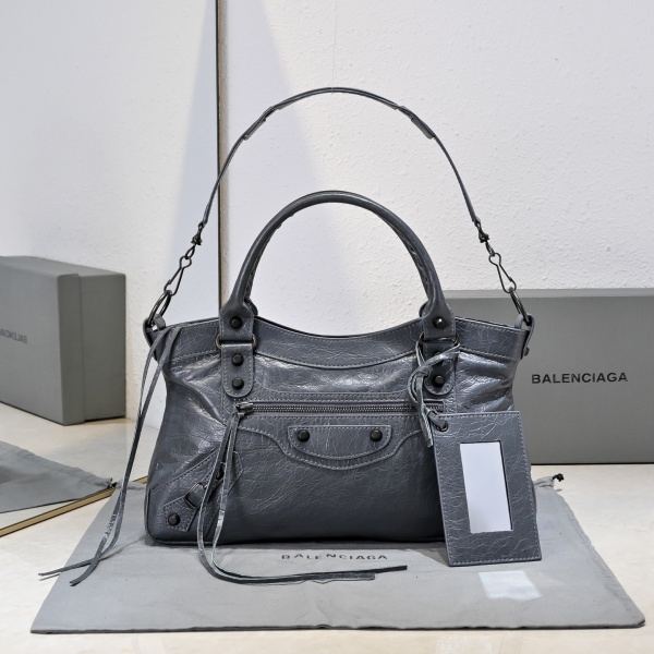 [발렌시아가] LE CITY 파우치 체인 숄더백