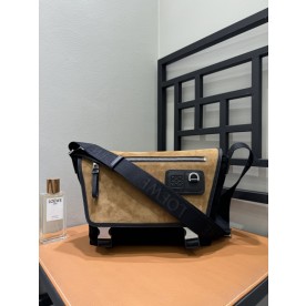 [로에베] 신상 FLEX 숄더백