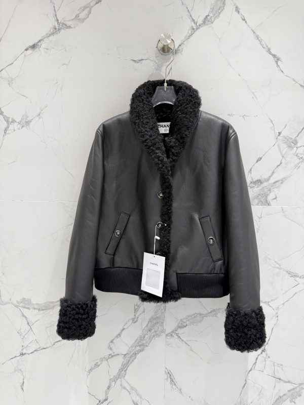 [샤넬] 무스탕 코트