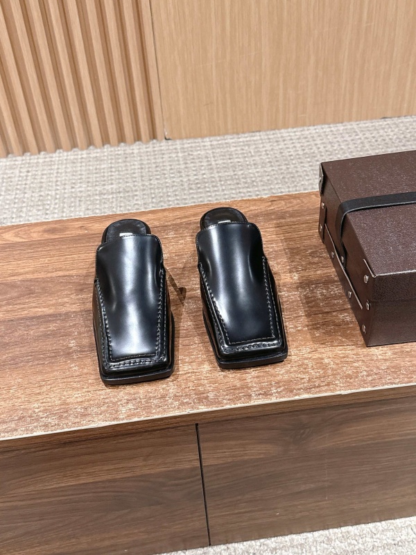 [ALAIA] 신상 슈즈