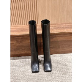 [ALAIA] 신상 부츠