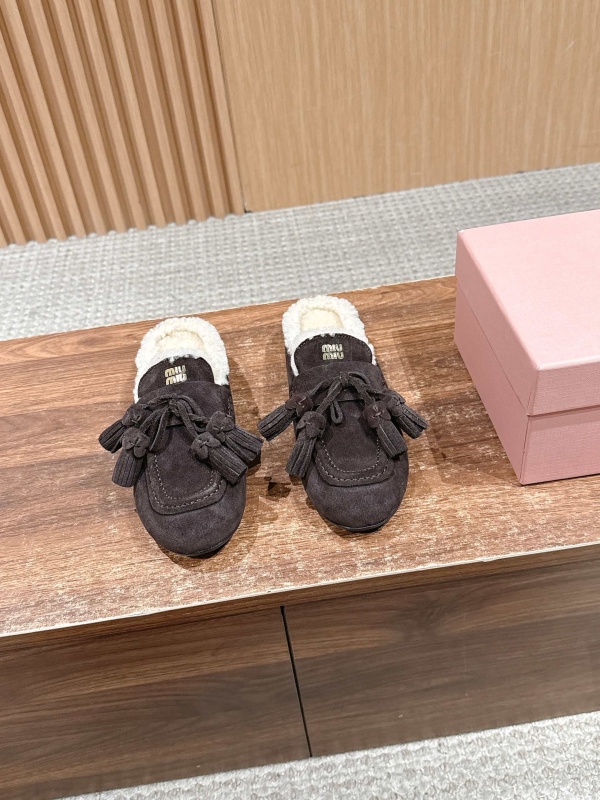 [미우미우] 신상 로퍼