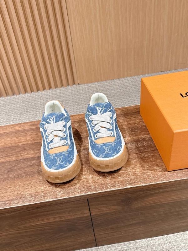 [루이비통] LV TILTED 신상 남여공용 스니커즈