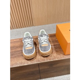 [루이비통] LV TILTED 신상 남여공용 스니커즈