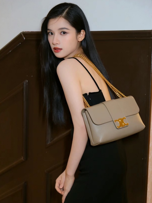 [셀린느] CE TEEN VICTOIRE 숄더백