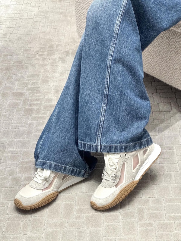 [디올] 신상 스니커즈 DIOR TECH