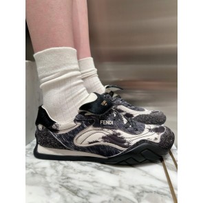 [펜디] 신상 스니커즈