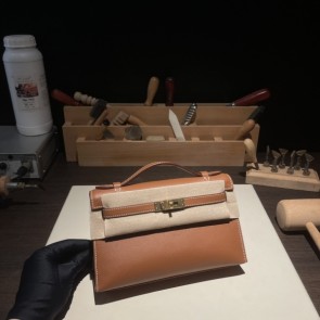 [에르메스] 스위프트 켈리 포쉐트 Swift Kelly Pochette