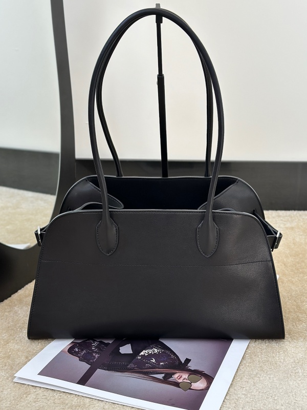[더로우] 마고 숄더백 12 THE ROW EW Margaux 12 Shoulder bag (새들 가죽)