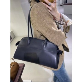 [더로우] 마고 숄더백 12 THE ROW EW Margaux 12 Shoulder bag (새들 가죽)