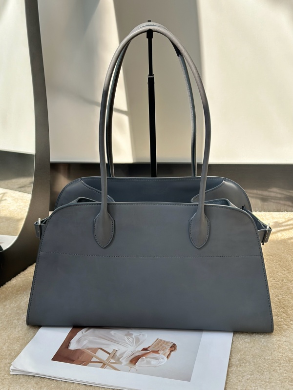 [더로우] 마고 숄더백 12 THE ROW EW Margaux 12 Shoulder bag (새들 가죽)