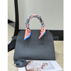 [더로우] 마고백 12 THE ROW Margaux bag 12 (새들 가죽)