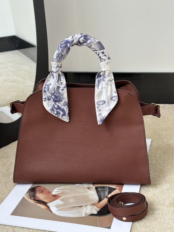 [더로우] 마고백 12 THE ROW Margaux bag 12 (새들 가죽)