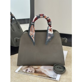 [더로우] 마고백 12 THE ROW Margaux bag 12 (새들 가죽)