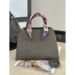 [더로우] 마고백 12 THE ROW Margaux bag 12 (새들 가죽)