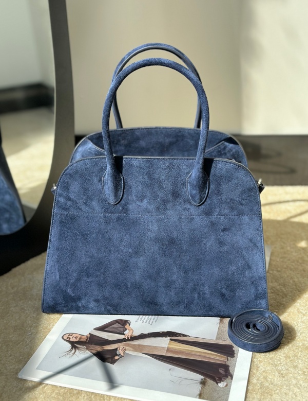 [더로우] 마고백 12 THE ROW Margaux bag 12 (스웨이드)