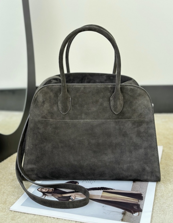 [더로우] 마고백 12 THE ROW Margaux bag 12 (스웨이드)